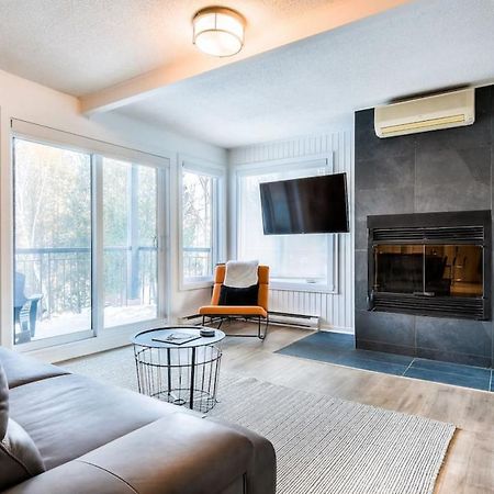 Chic Mt-Tremblant Condo With View On The Lake By Denstays 몽트랑블랑 외부 사진