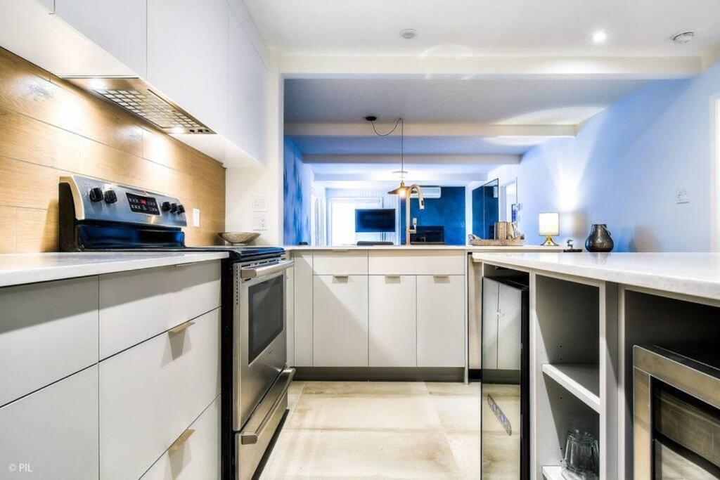 Chic Mt-Tremblant Condo With View On The Lake By Denstays 몽트랑블랑 외부 사진