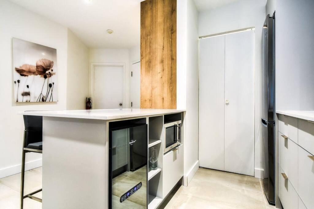 Chic Mt-Tremblant Condo With View On The Lake By Denstays 몽트랑블랑 외부 사진